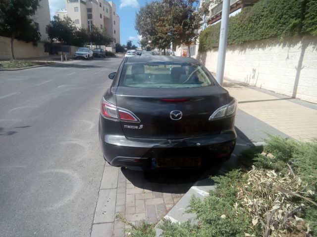 מאזדה 3
