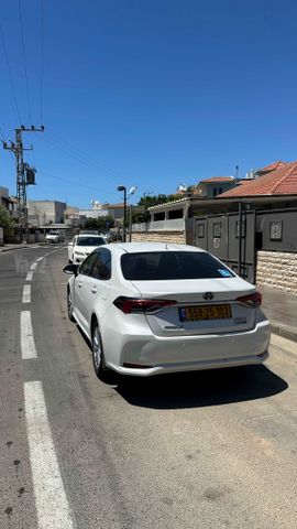 טויוטה קורולה