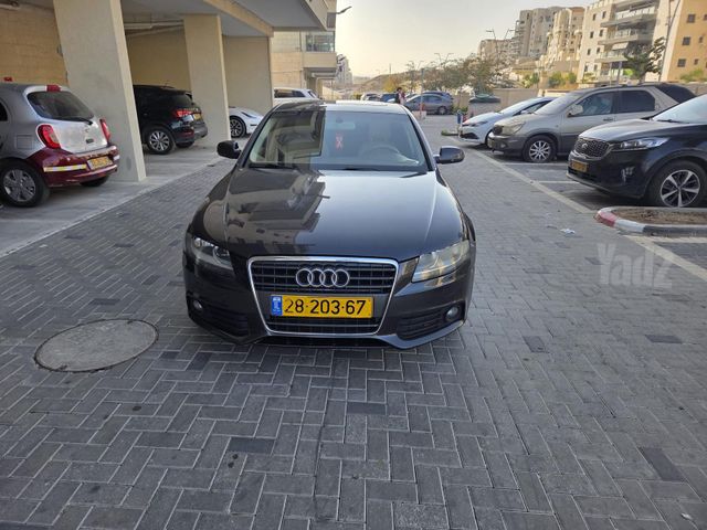 אאודי A4