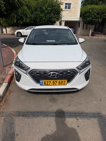 יונדאי איוניק