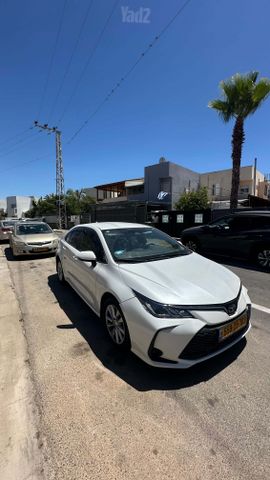 מודעת רכב טויוטה קורולה