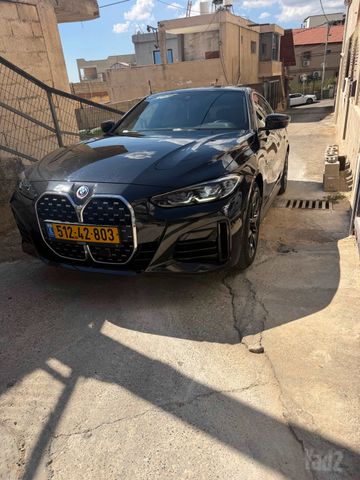 מודעת רכב ב מ וו סדרה 4