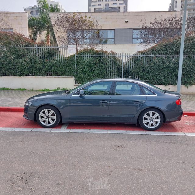 אאודי A4