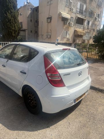 יונדאי i30