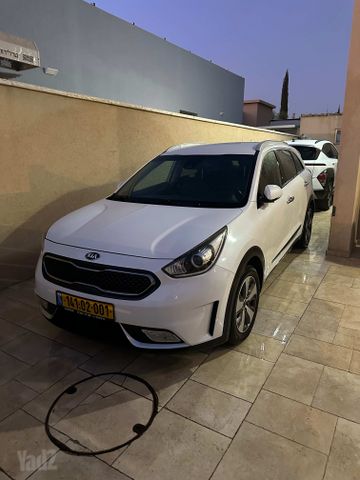 קיה נירו