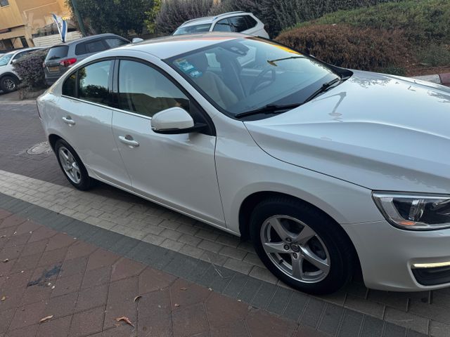 וולוו S60