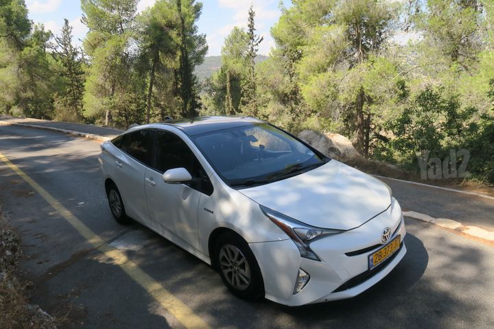 טויוטה פריוס