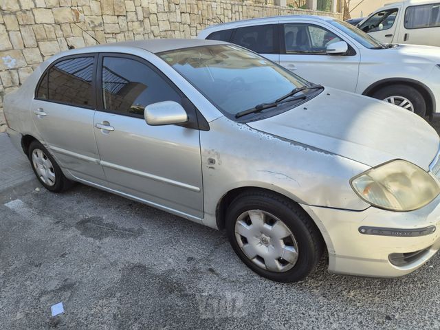 טויוטה קורולה