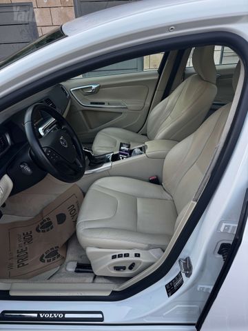וולוו S60