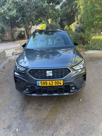 סיאט ארונה