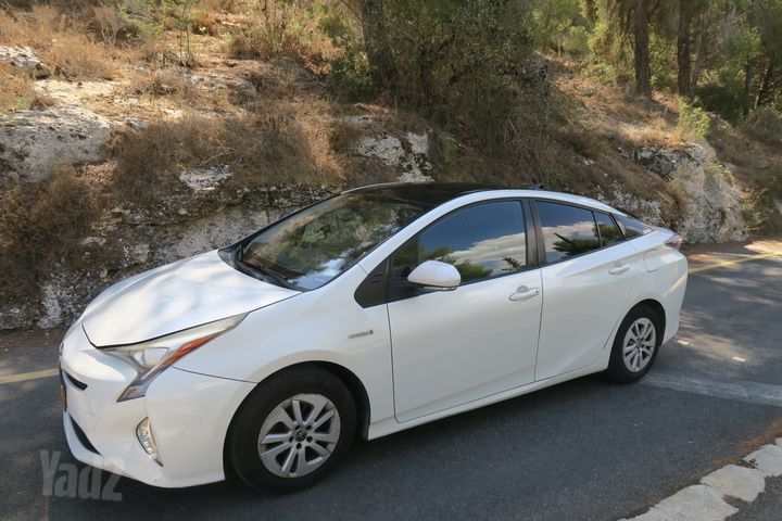 טויוטה פריוס