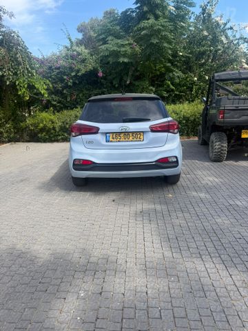 יונדאי i20