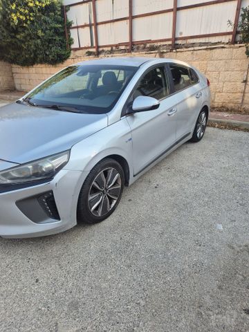 יונדאי איוניק