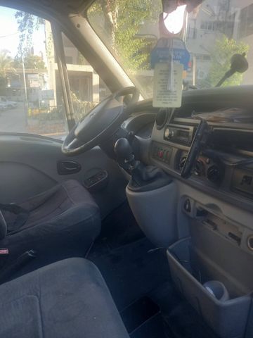 רנו מאסטר