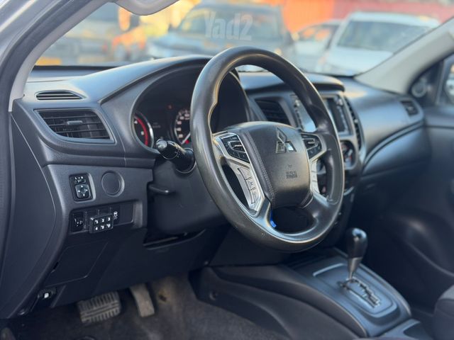מיצובישי טרייטון / L200