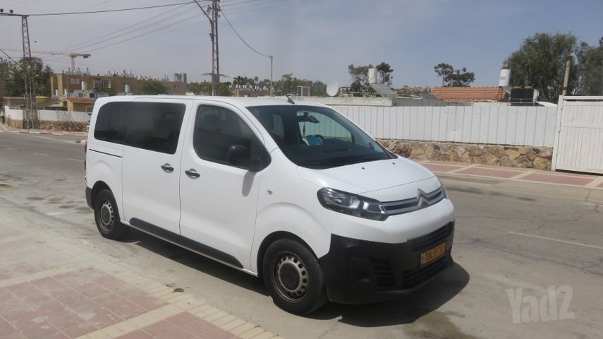 מודעת רכב סיטרואן ג'אמפי