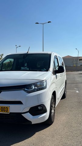 טויוטה פרואייס סיטי