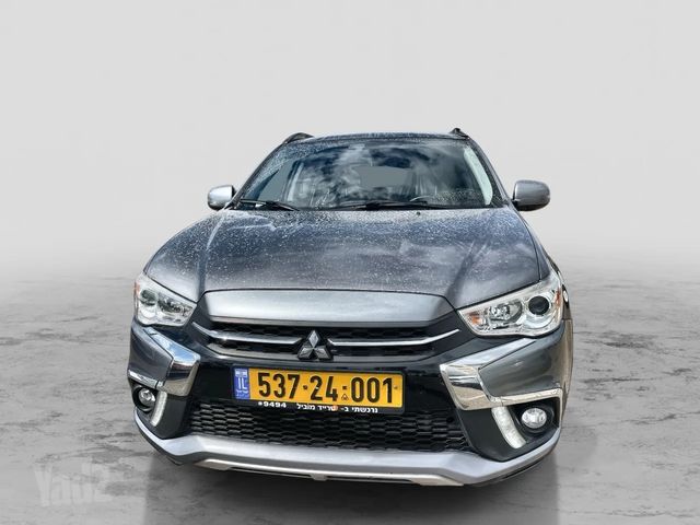 מודעת רכב מיצובישי ASX