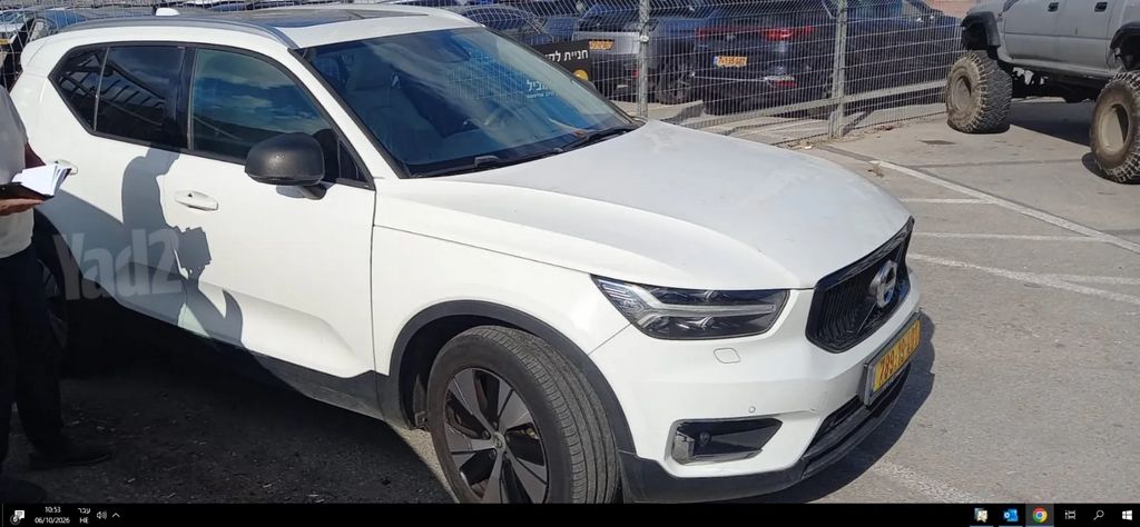 מודעת רכב וולוו XC40