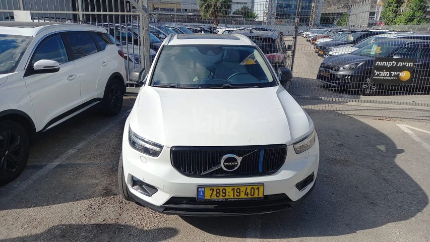 וולוו XC40