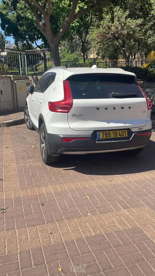 וולוו XC40