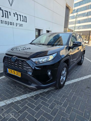 מודעת רכב טויוטה RAV4