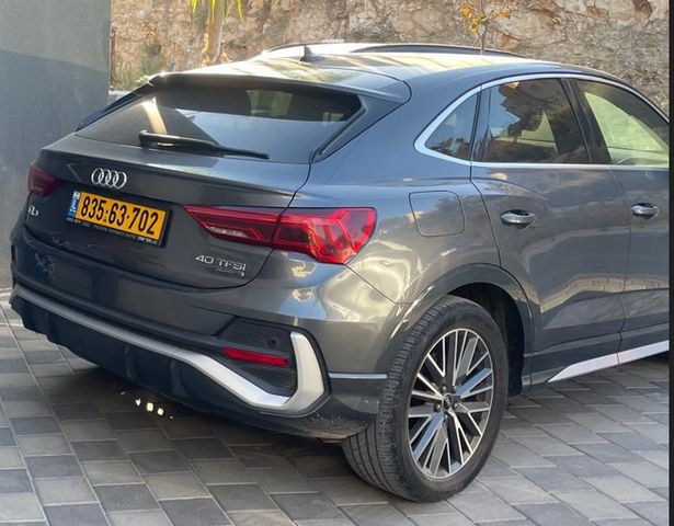 אאודי Q3
