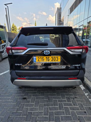 טויוטה RAV4