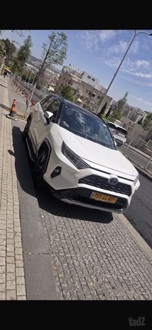מודעת רכב טויוטה RAV4