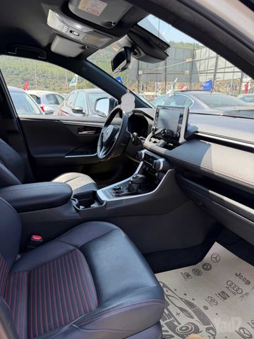 טויוטה RAV4