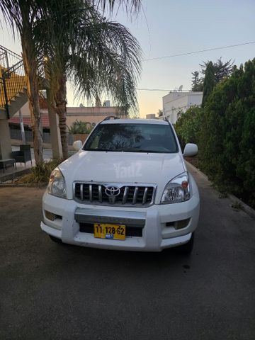 טויוטה לנד קרוזר