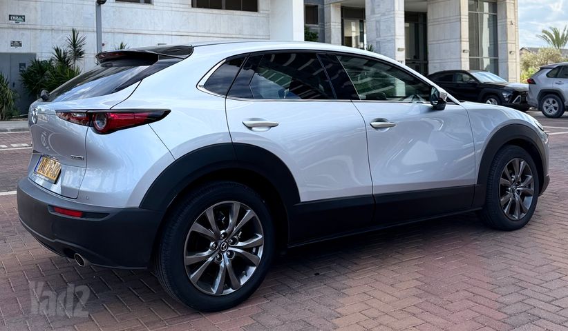 מאזדה CX-30