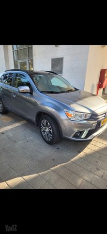 מודעת רכב מיצובישי ASX