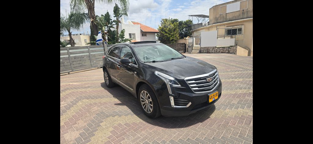 קאדילק XT5