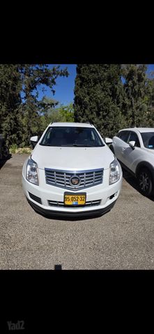 קאדילק SRX