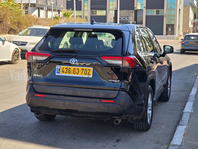 טויוטה RAV4
