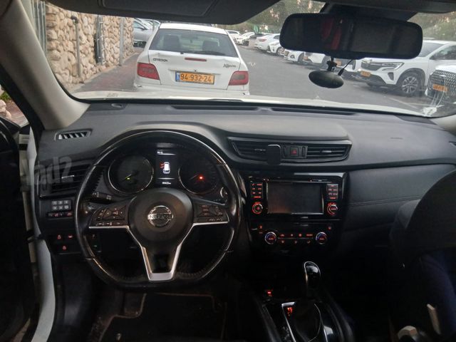 ניסאן אקס טרייל