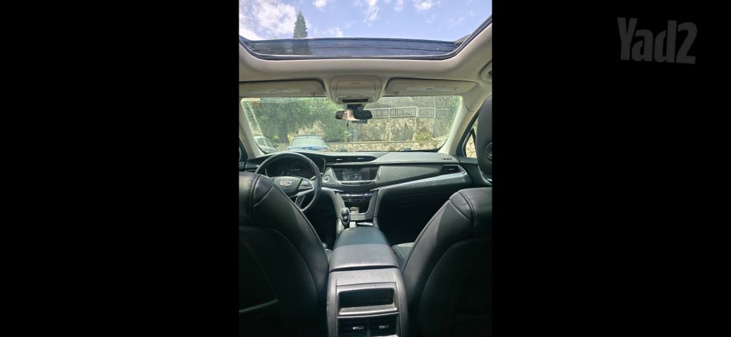 קאדילק XT5