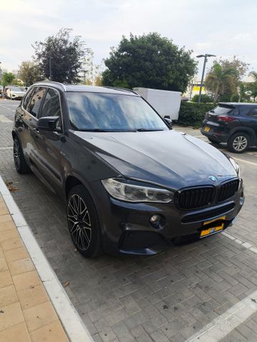 ב מ וו X5