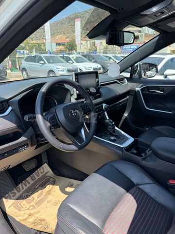 טויוטה RAV4