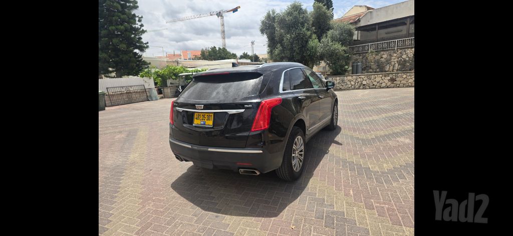 קאדילק XT5