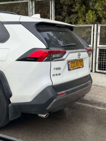 מודעת רכב טויוטה RAV4