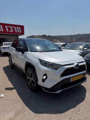 מודעת רכב טויוטה RAV4