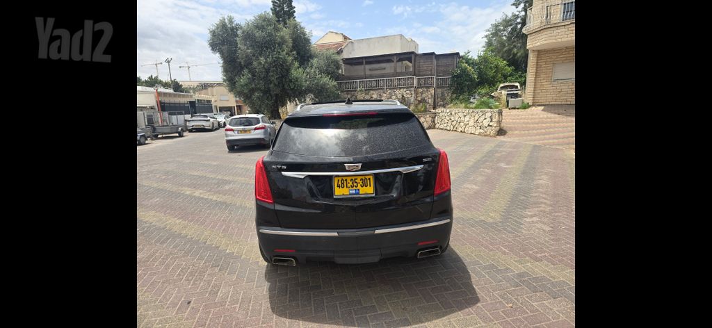 קאדילק XT5