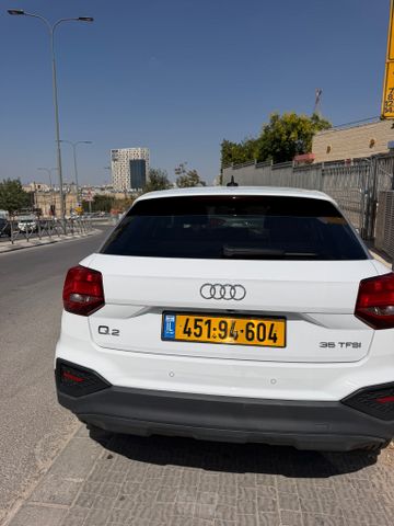 אאודי Q2