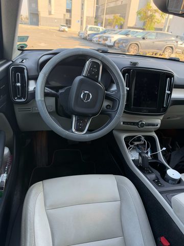 וולוו XC40
