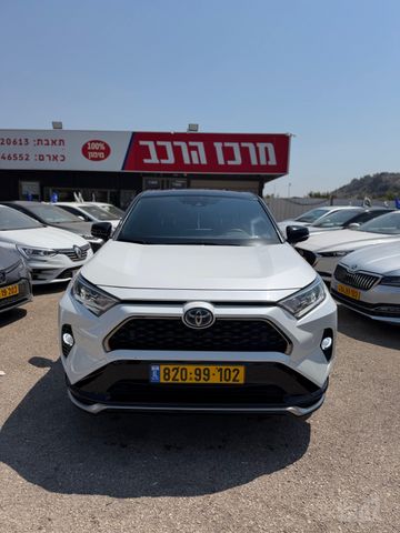 טויוטה RAV4