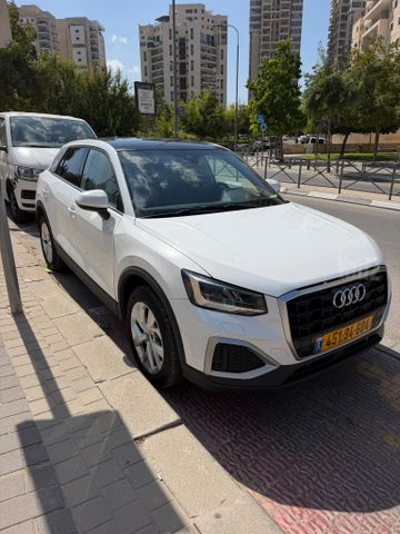 אאודי Q2