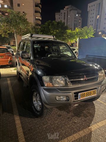 מיצובישי פג'רו