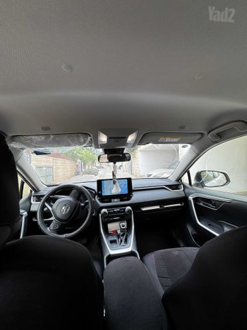 טויוטה RAV4